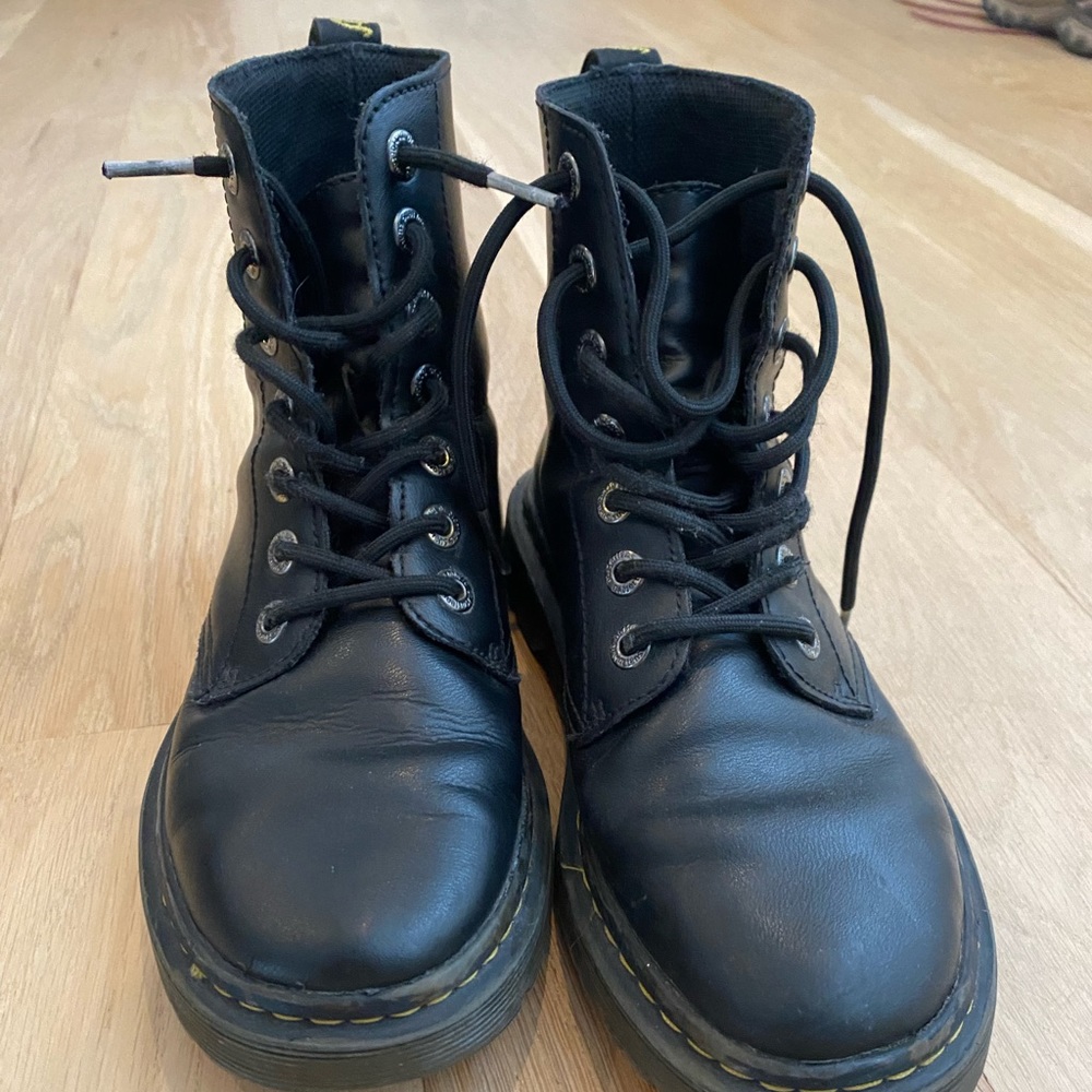 minimal style Doc Marten Black Boots